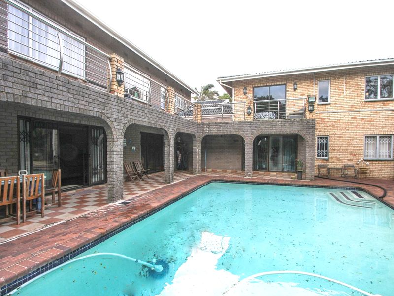 Experience spacious coastal living surrounded by exceptional wildlife in this impressive Family home - Photo 2