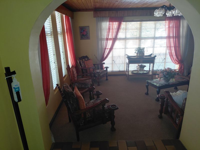 Spacious & Versatile Home in Convenient Location – 16 Wernich Street, Despatch - Photo 8