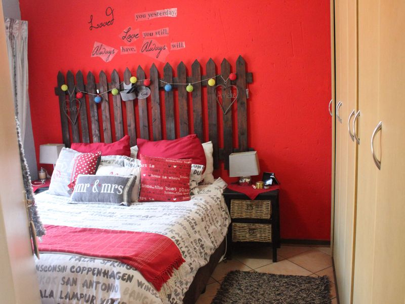 Beautiful 2 Bedroom duplex Townhouse in Glen Marais - Photo 10