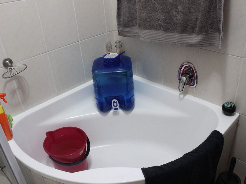 Beautiful 2 Bedroom duplex Townhouse in Glen Marais - Photo 9