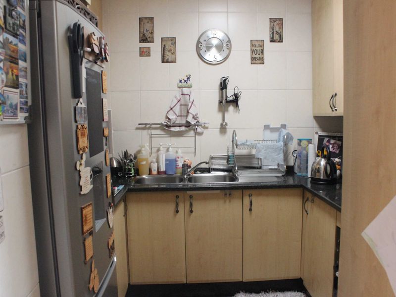 Beautiful 2 Bedroom duplex Townhouse in Glen Marais - Photo 6