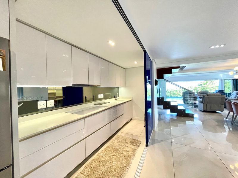 Coastal Living Redefined - Photo 9