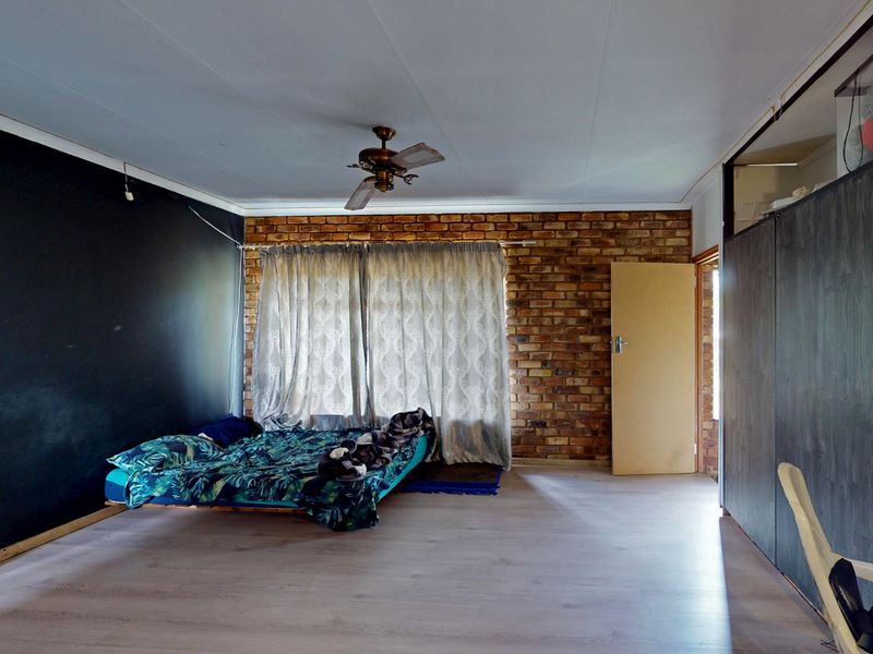 Family home in Theresapark - Photo 8