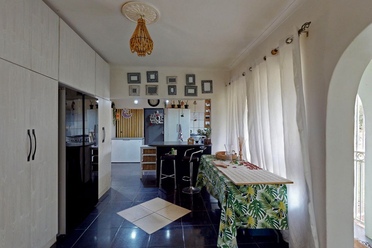 Family home in Theresapark - Photo 4