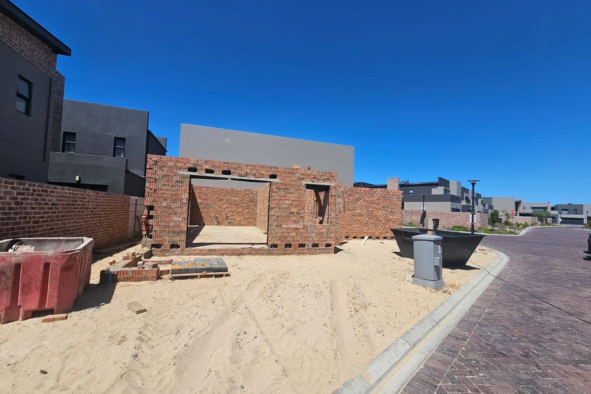 Stunning 3-bedroom duplex  – modern living with style and convenience awaits you - Photo 5