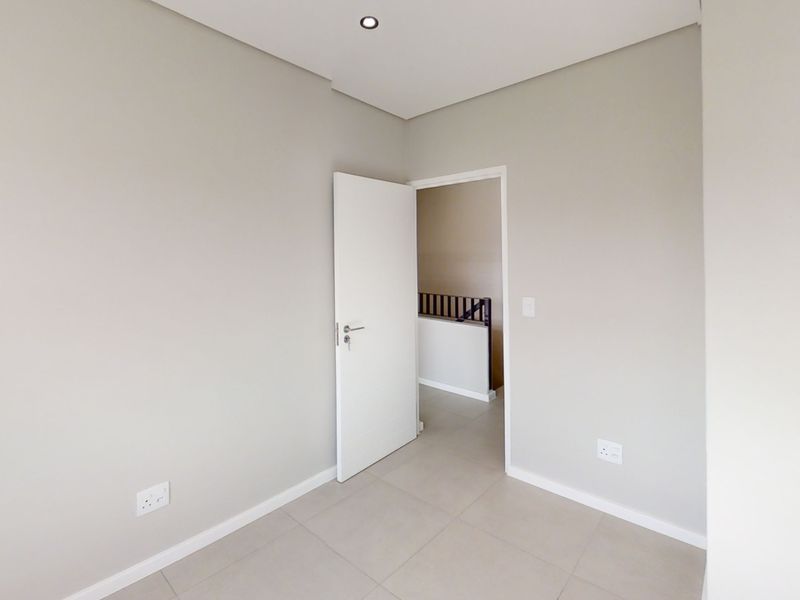 Stunning 3-bedroom duplex for sale in Haasendal, Kuils River—perfect blend of comfort and style! - Photo 7