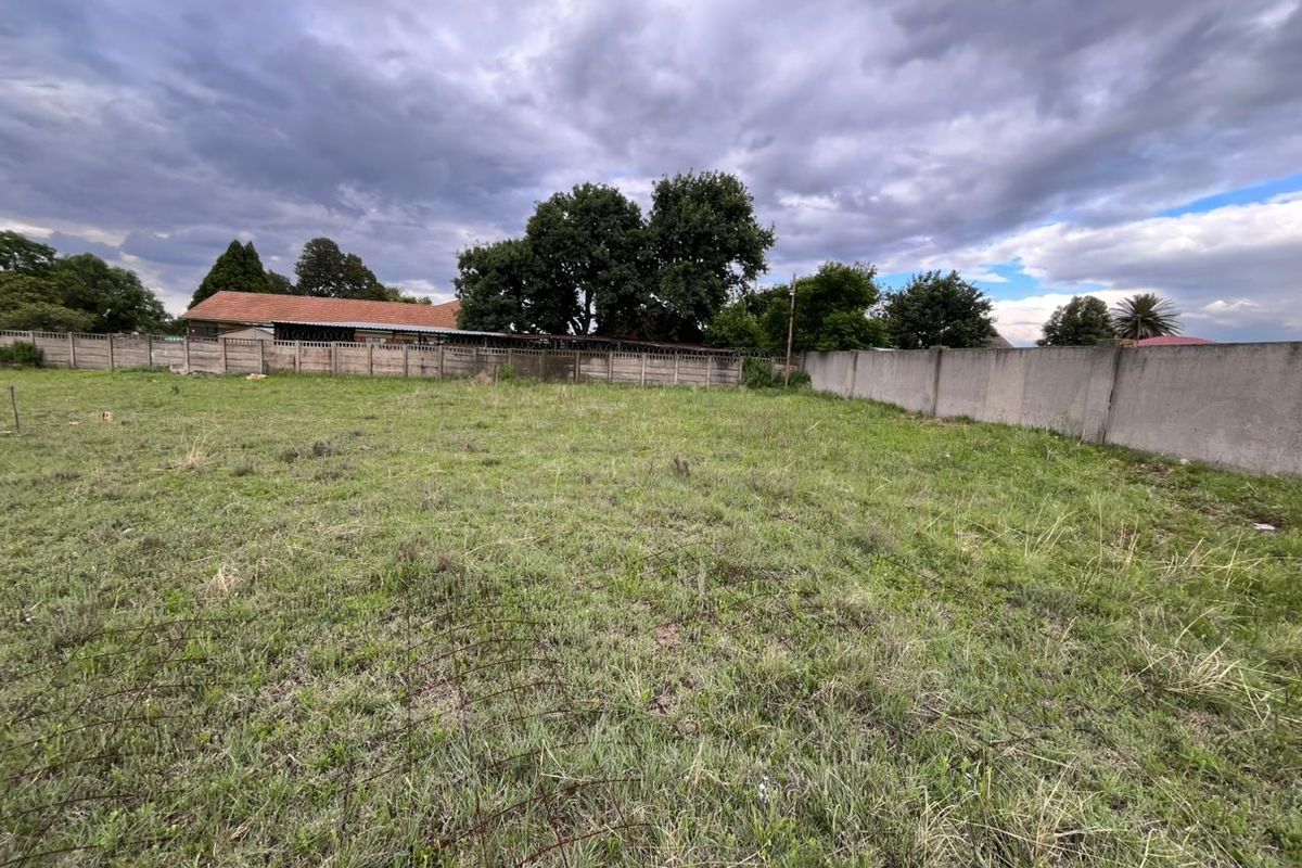 Prime Vacant Land in an Exclusive Up-and-Coming Development! - Photo 2