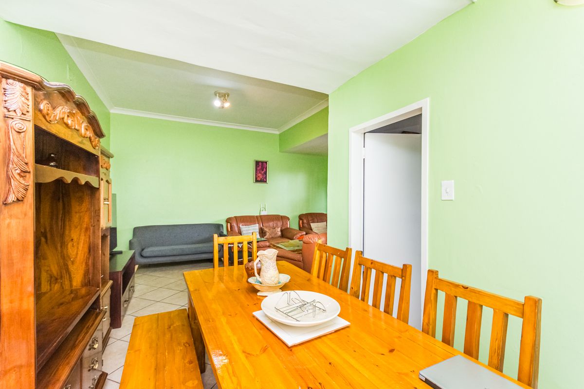 Investment Opportunity – 3-Bedroom Home With Income-Generating Outside Rooms - Photo 3