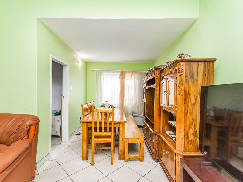 Investment Opportunity – 3-Bedroom Home With Income-Generating Outside Rooms - Photo 10