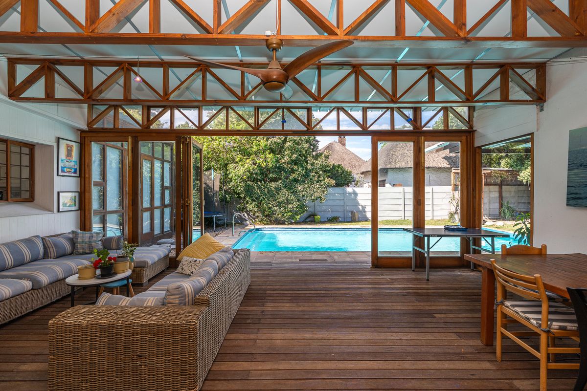 A Truly Unique & Exceptionally Versatile Family Home - Photo 4