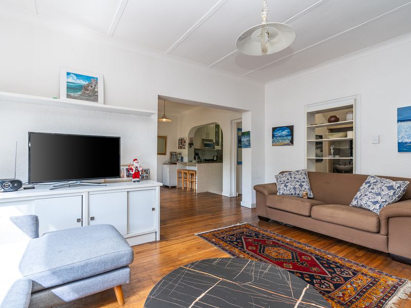 A Truly Unique & Exceptionally Versatile Family Home - Photo 10