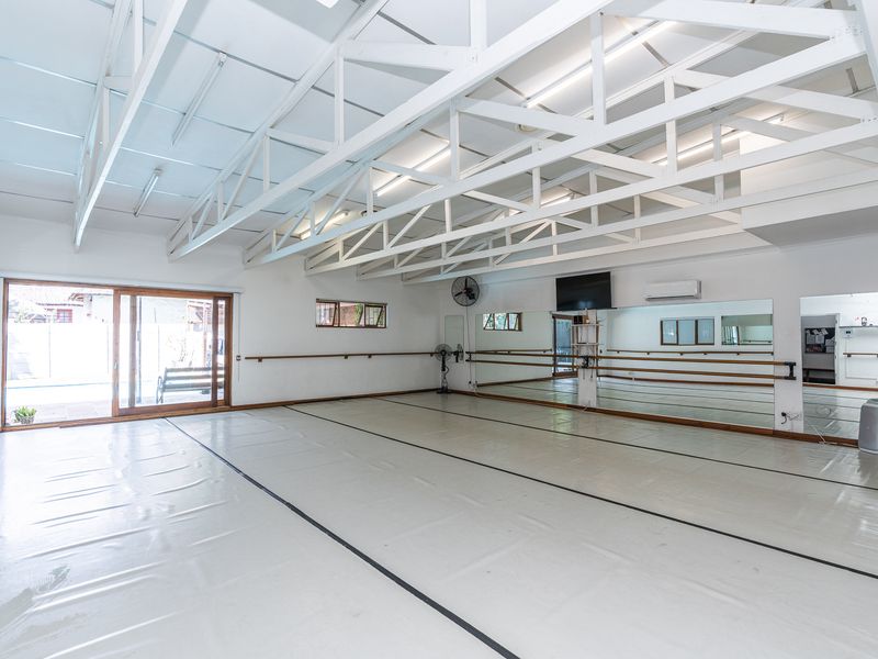 A Truly Unique & Exceptionally Versatile Family Home - Photo 6