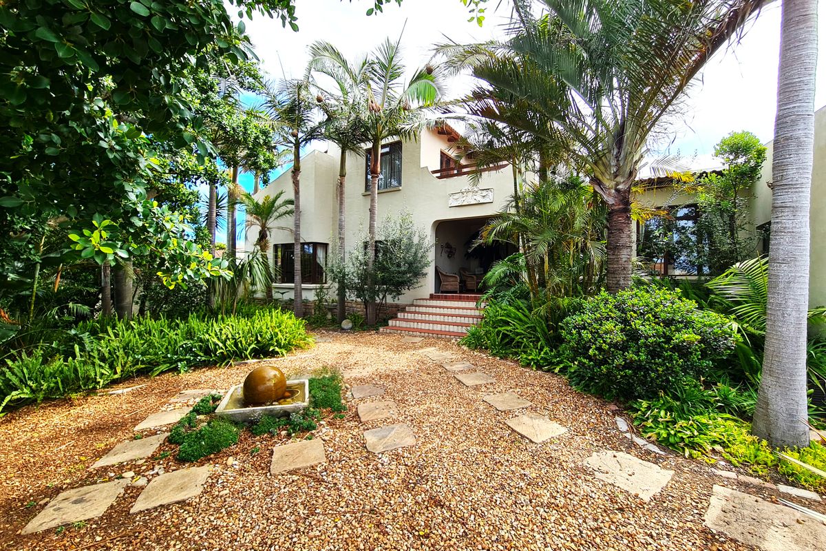 Established Family Home with Abundant Investor Appeal in Jeffreys Bay - Photo 2