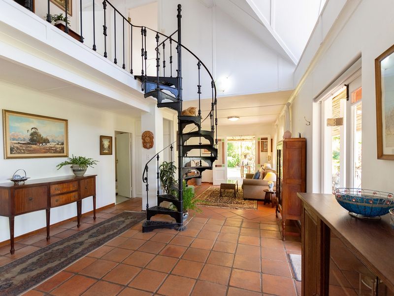 A Lush, Character-Filled Retreat in the Heart of Riebeek-Wes - Photo 4