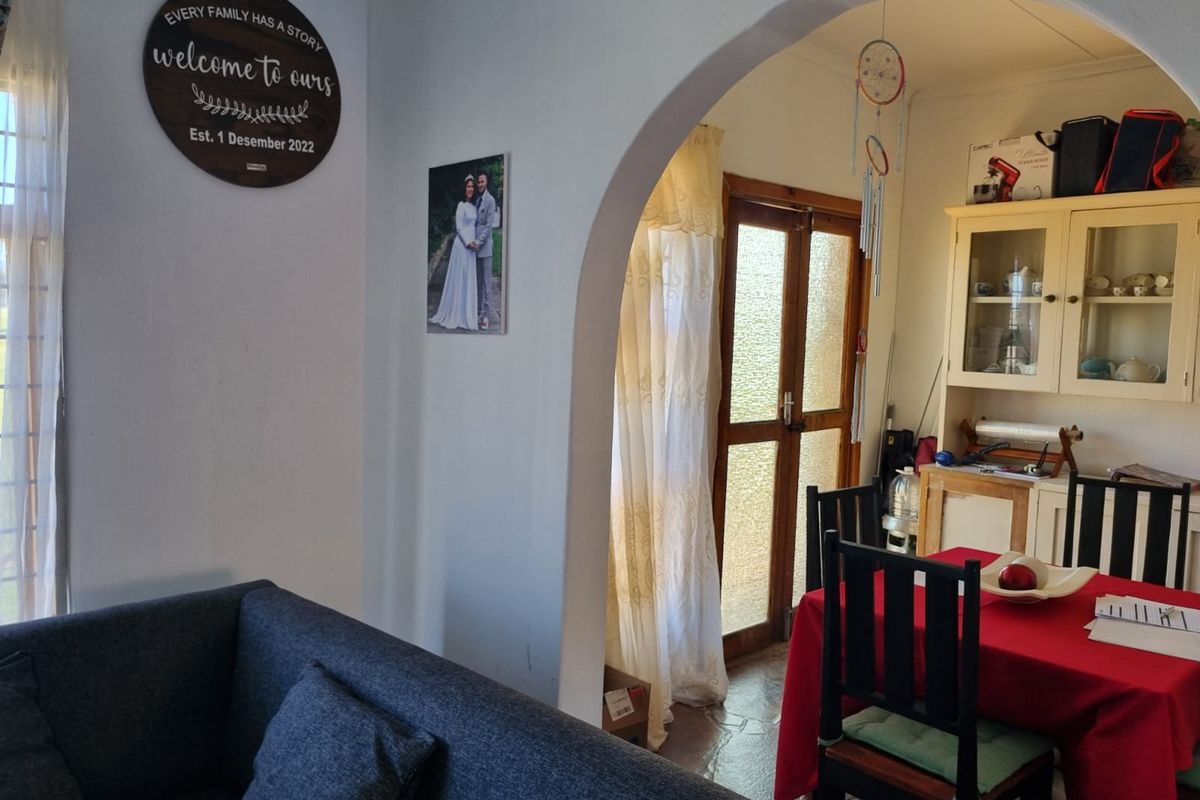 This property offers a fantastic two-for-one opportunity! - Photo 5