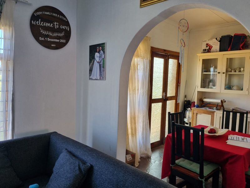 This property offers a fantastic two-for-one opportunity! - Photo 5