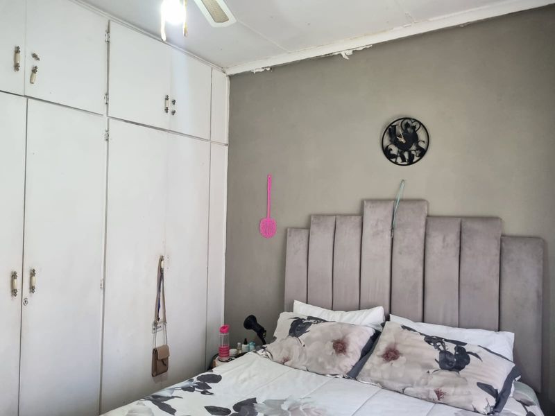 This property offers a fantastic two-for-one opportunity! - Photo 10