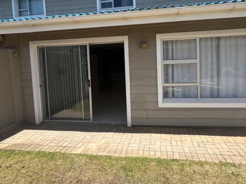 Townhouse in Secured Complex