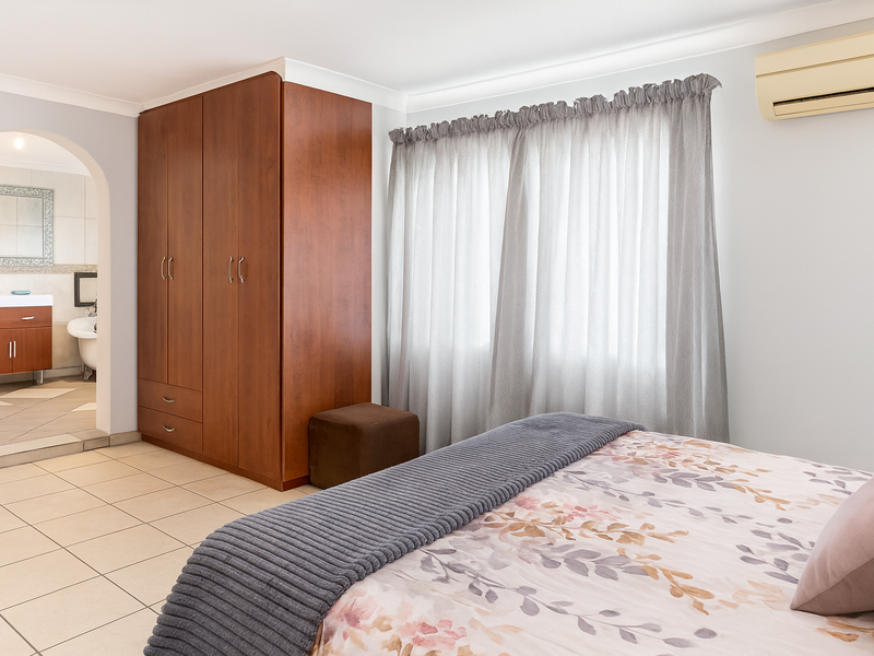 Live Your New Dream In Sweet Surrounds! - Photo 9