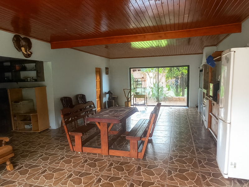 Live Your New Dream In Sweet Surrounds! - Photo 2