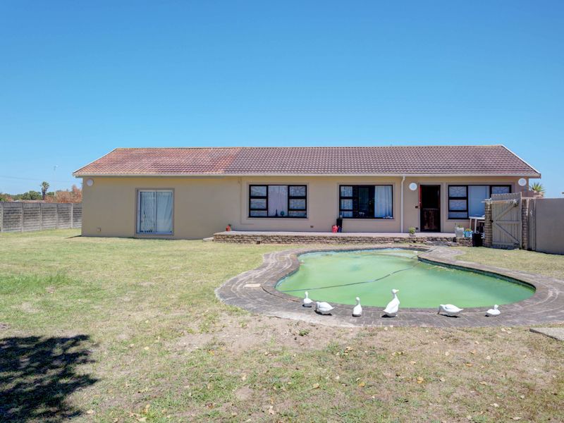 3 Bedroom house with flatlet and pool - Photo 7