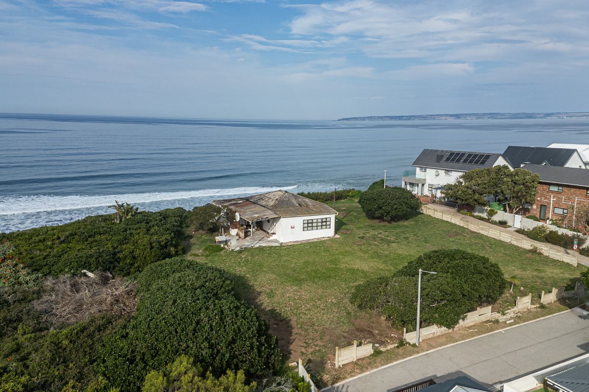 Large stand with epic ocean views from Glentana to the Point in Mossel Bay. - Photo 3