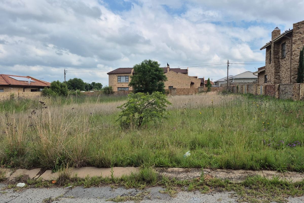 Rare Opportunity! 1231sqm Vacant Stand - Photo 2