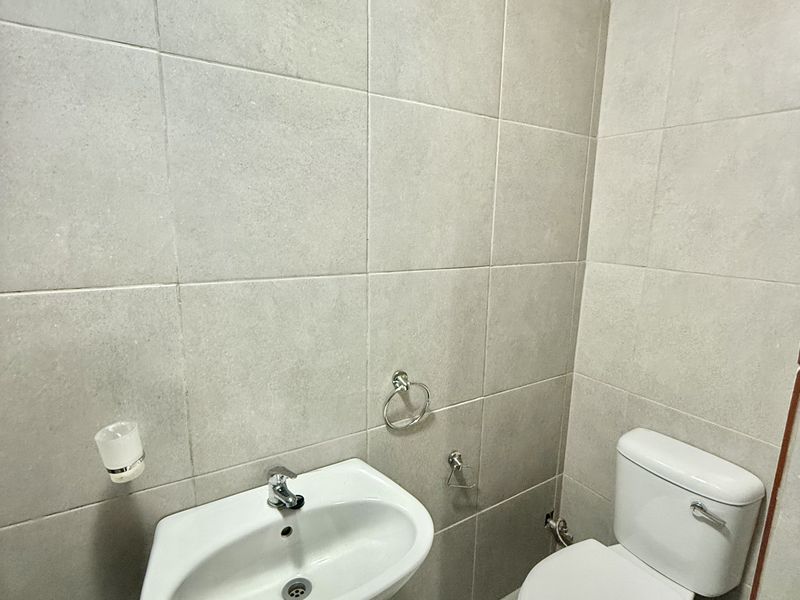 PETFRIENDLY 1 BEDROOM +SOLAR+WATER INCLUDED - Photo 6