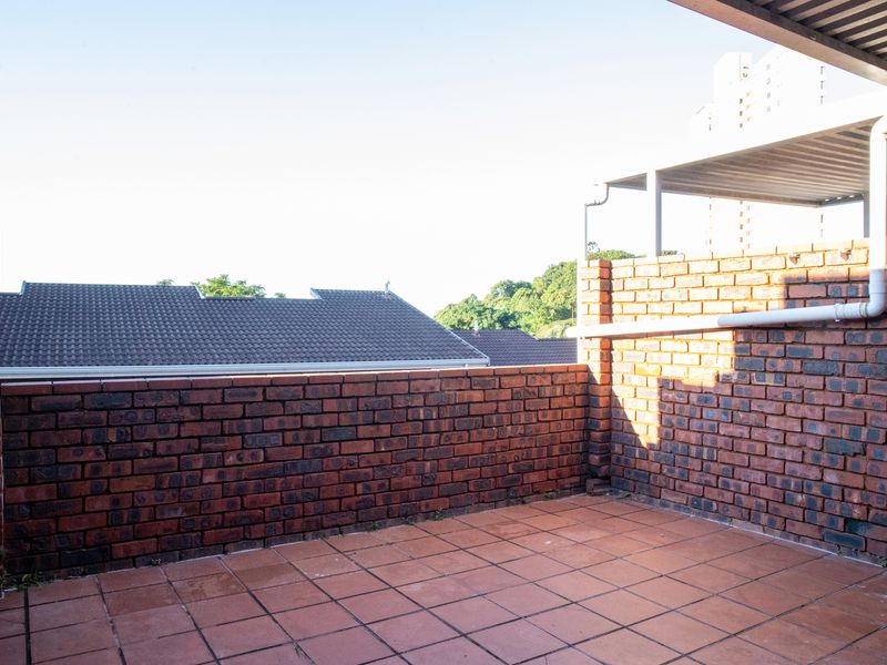 Pet Friendly Two Bedroom Duplex Morningside - Photo 5