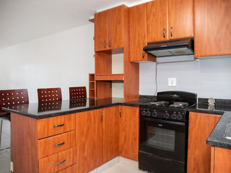 Pet Friendly Two Bedroom Duplex Morningside - Photo 10