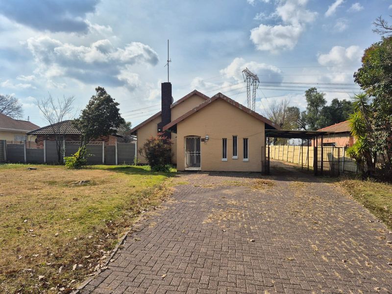 Four Bedrooms Family Home For  Sale In Evander! - Photo 1