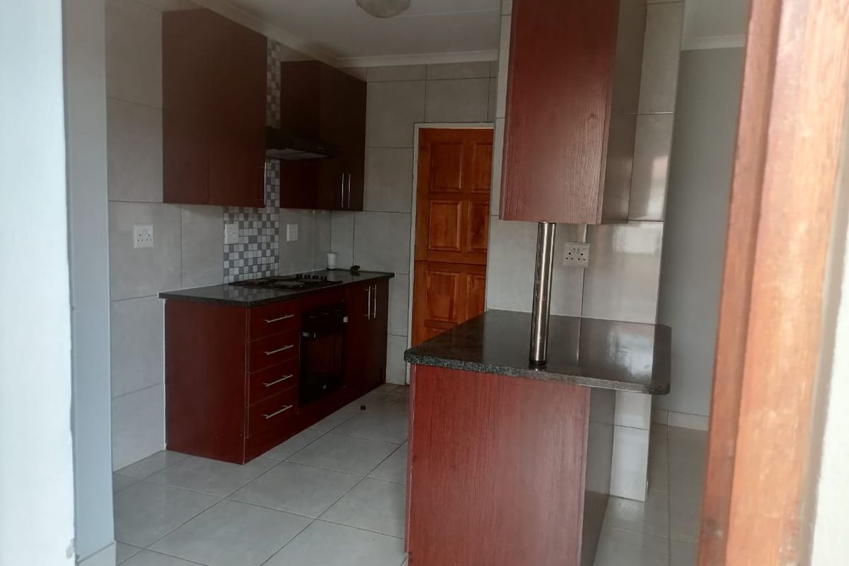 House Pending Sale In Mogwase - Photo 2