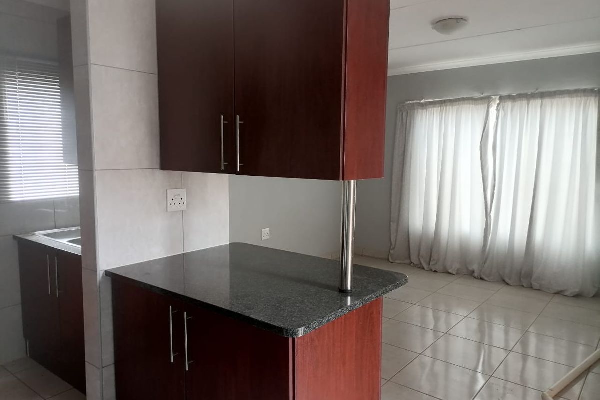 House Pending Sale In Mogwase - Photo 3