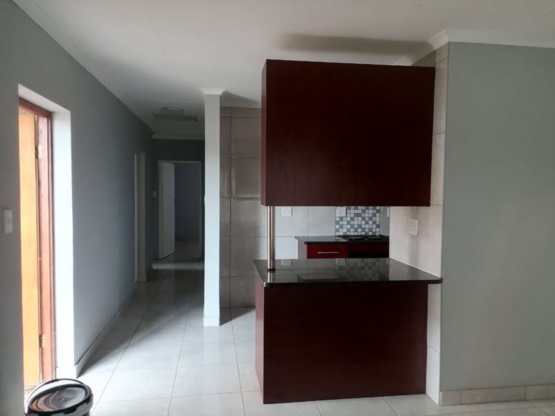 House Pending Sale In Mogwase - Photo 4