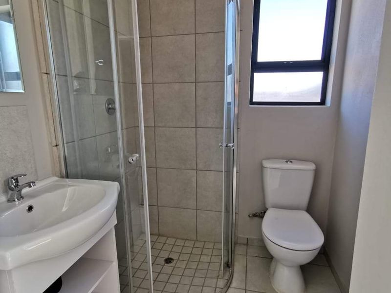 3 BEDROOM MORDEN SECTIONAL TITLE IN BRAKPAN KENLEAF.... - Photo 5