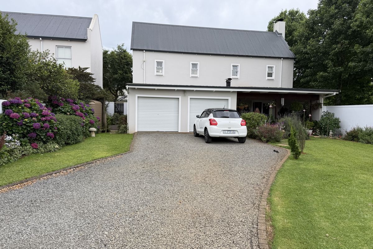Modern Double-Storey Home in Garlington Estate – Lock-Up-and-Go Living at Its Best - Photo 3