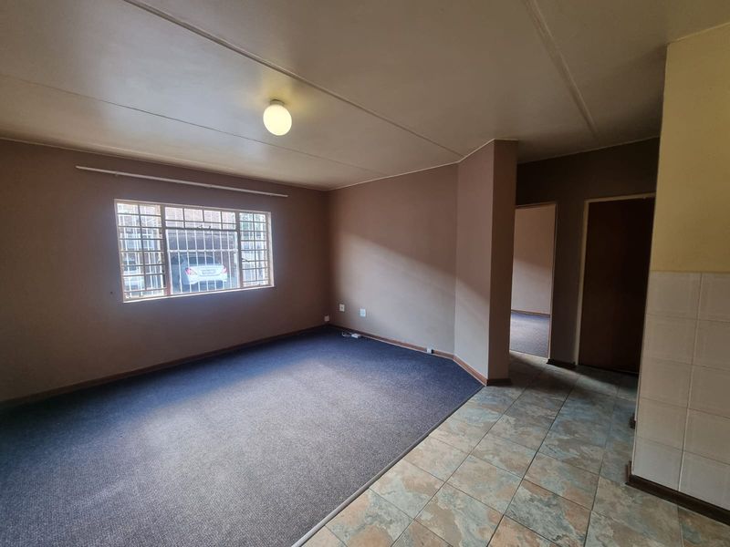 Neat & Well-Priced 2-Bedroom Flat for Sale in Trichardt - Photo 7