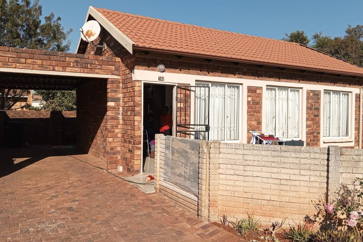 Charming  3 bedroom house for  sale in The Orchards!!! - Photo 4