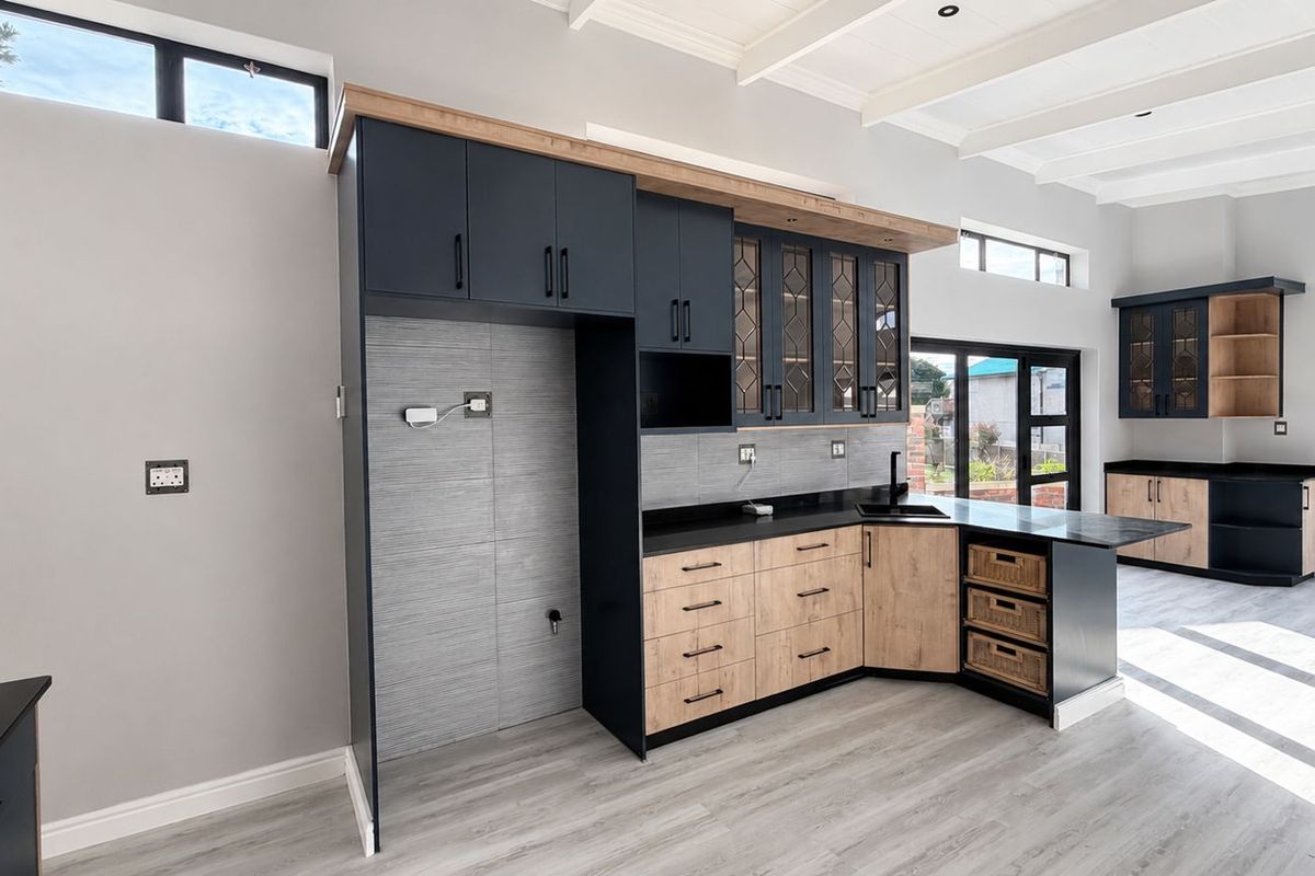 Brand-New Modern Home for Sale in Linkside, Mossel Bay - Photo 2