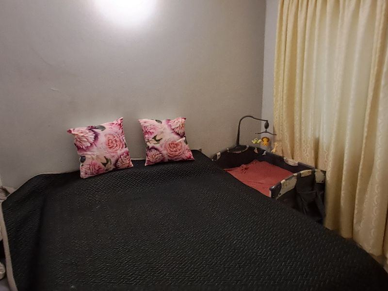 2 Bedroom sectional title unit - Photo 6