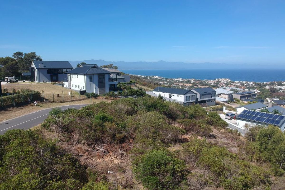 A Rare Elevated Stand With Unmatched Views - Photo 4