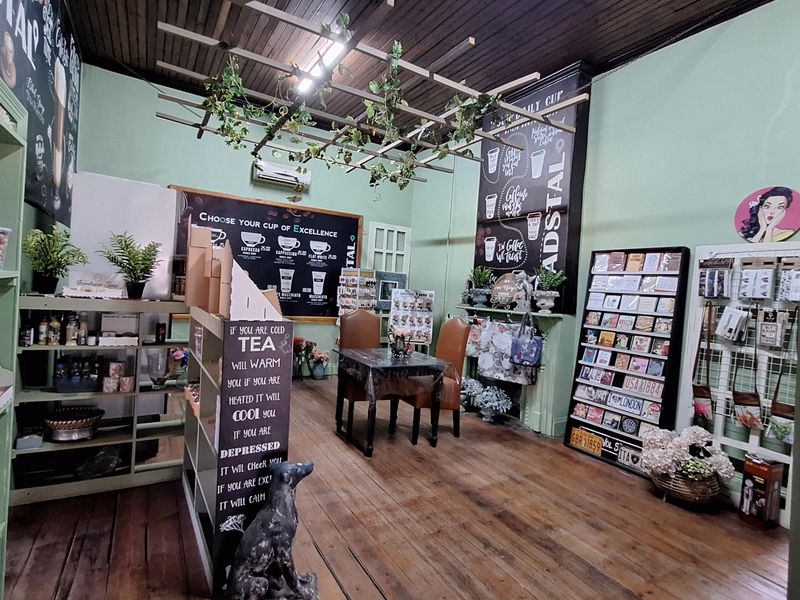 House on Main Street for sale, near CBD - Photo 4