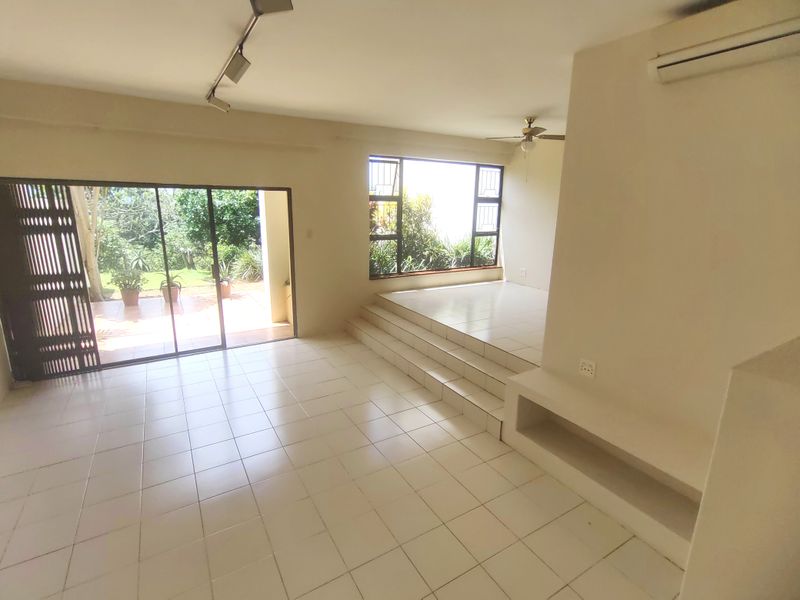 Spacious 3 Bedroom Townhouse With Views – Umgeni Park - Photo 4