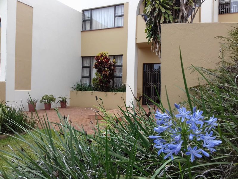 Spacious 3 Bedroom Townhouse With Views – Umgeni Park - Photo 5