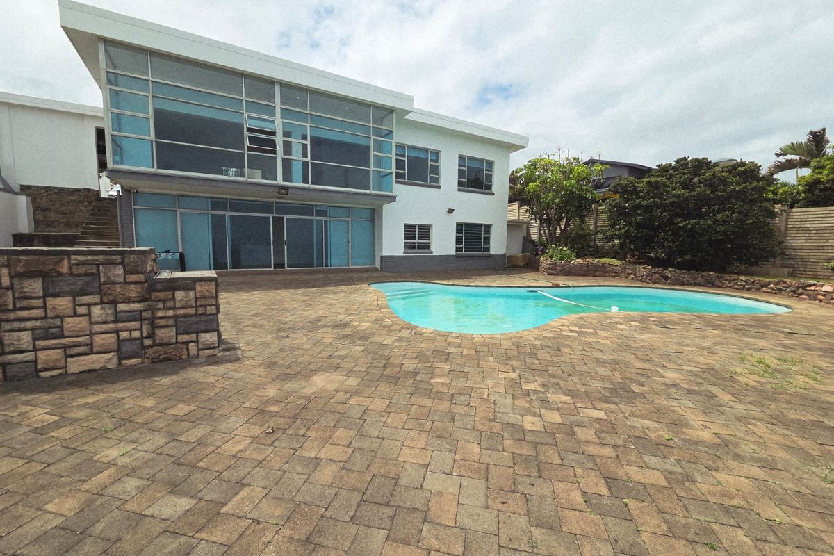 Exclusive Coastal Sanctuary - Photo 2