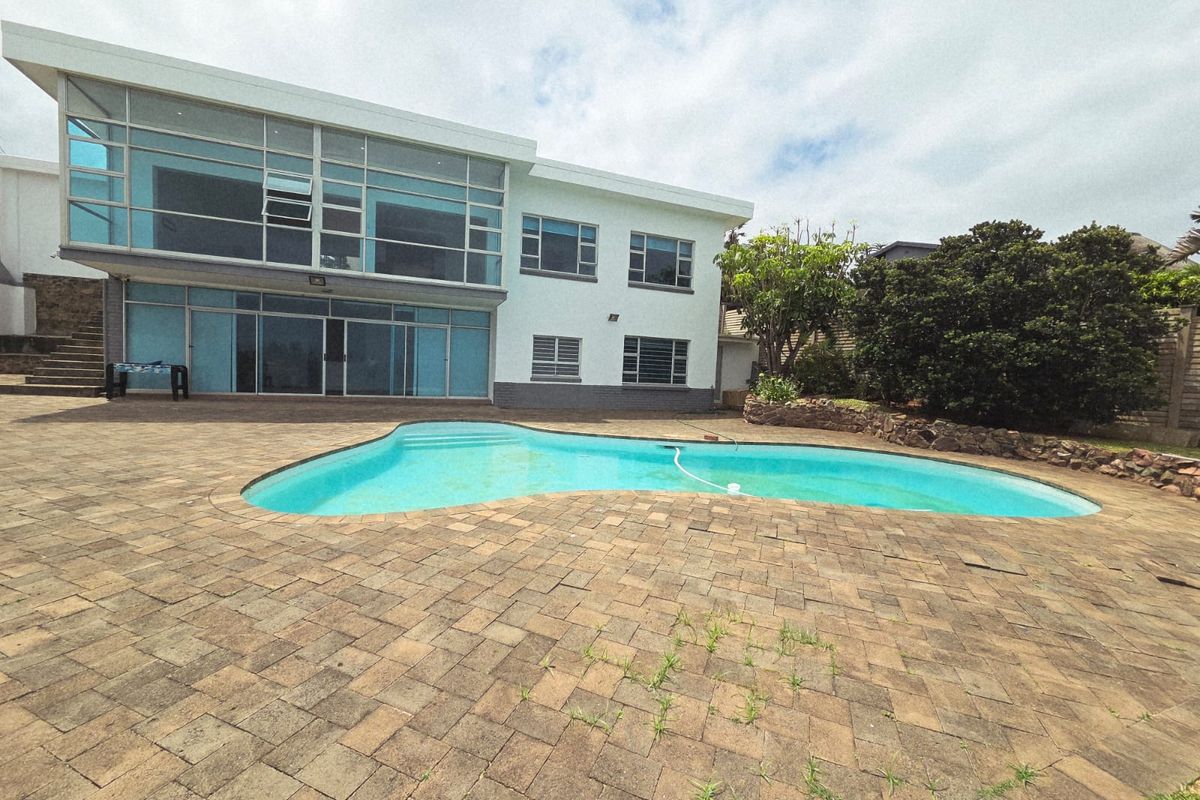 Exclusive Coastal Sanctuary - Photo 4