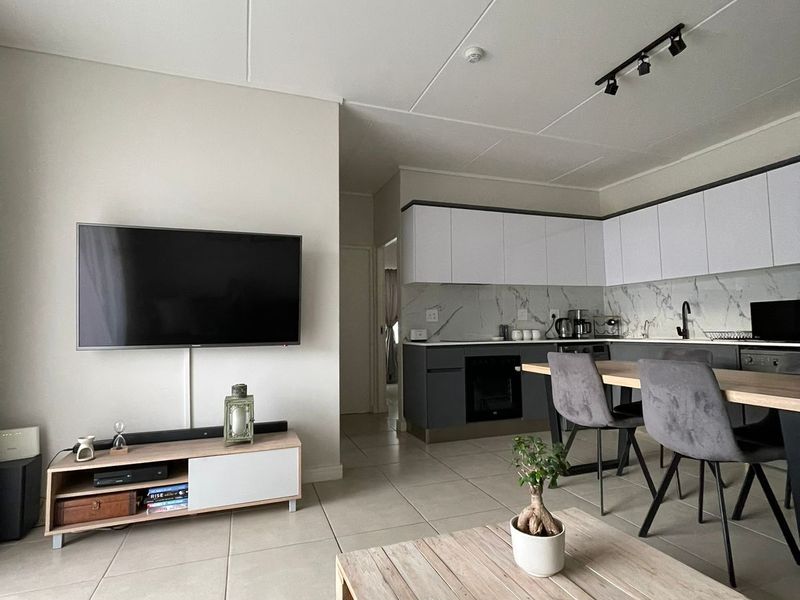 Modern 2-bedroom apartment in The Huntsman - Photo 6