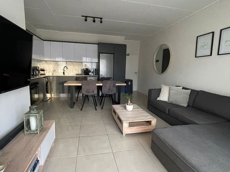 Modern 2-bedroom apartment in The Huntsman - Photo 4