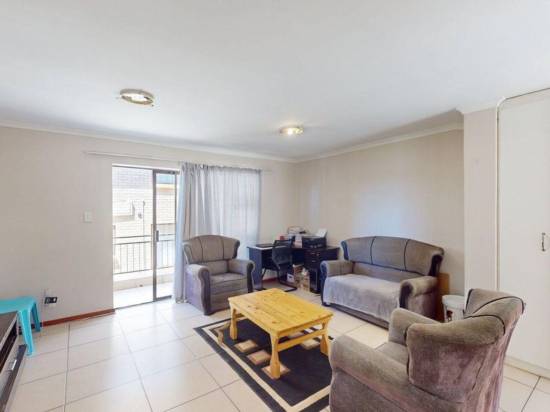 2-Bedroom Apartment for Sale in Westering - Photo 6