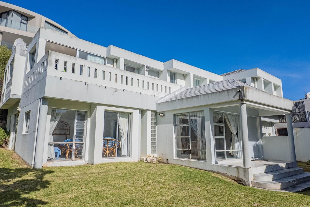 Steps from the Sand, Hear the Waves, Live the Lifestyle! - Photo 4